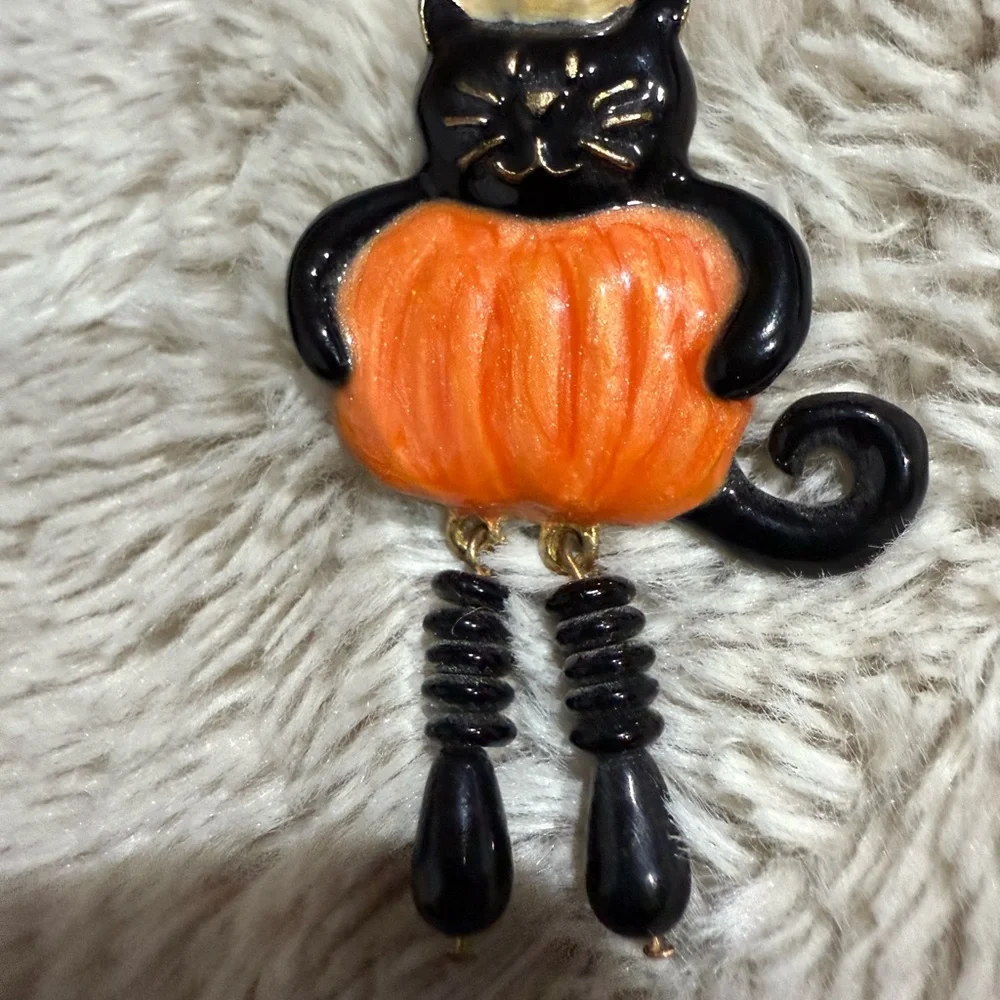 Vintage Black Cat Pumpkin‎ Pin Brooch Halloween Orange Enamel Dangle 1980s